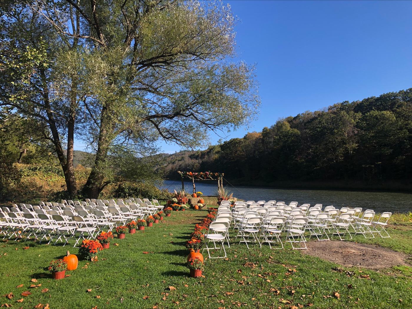 Riverside ceremony seating at Soaring Eagle